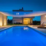 Luxury Wisdom Near Split, Private Pool *