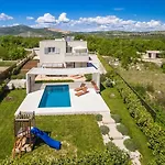 Luxury Wisdom Near Split, Private Pool *