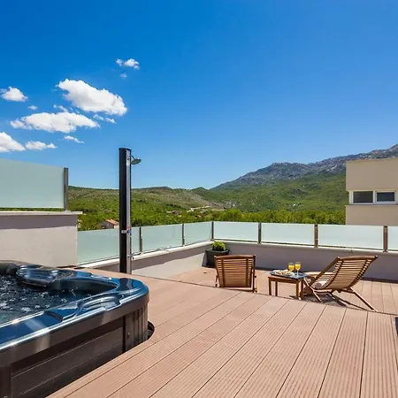 Luxury Wisdom Near Split, Private Pool Villa
