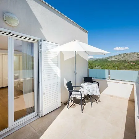 Villa Luxury Wisdom Near Split, Private Pool Dugopolje