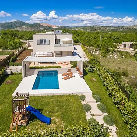 Luxury Wisdom Near Split, Private Pool *