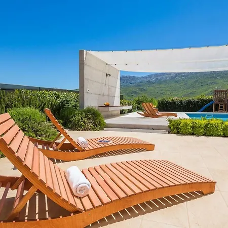 Luxury Wisdom Near Split, Private Pool Dugopolje